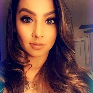 Meet your Posher, Sophia